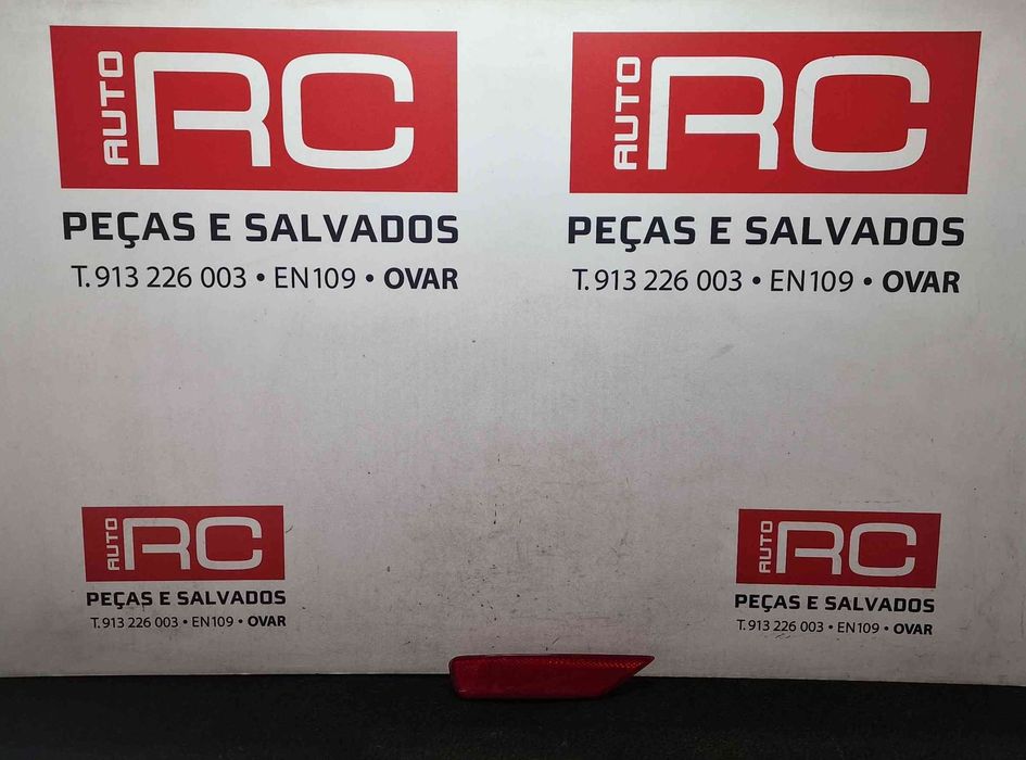 Refletor Trás Direito 9827398180 - PEUGEOT 208 II