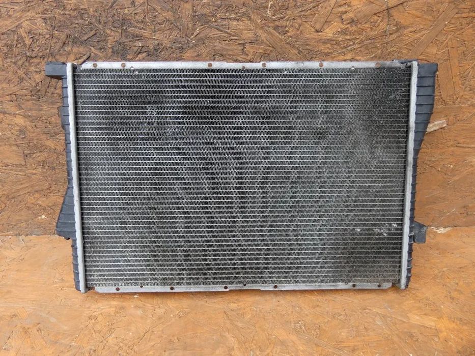 bmw e38 przed lift 740i 750i 735i chłodnica wody 1436063