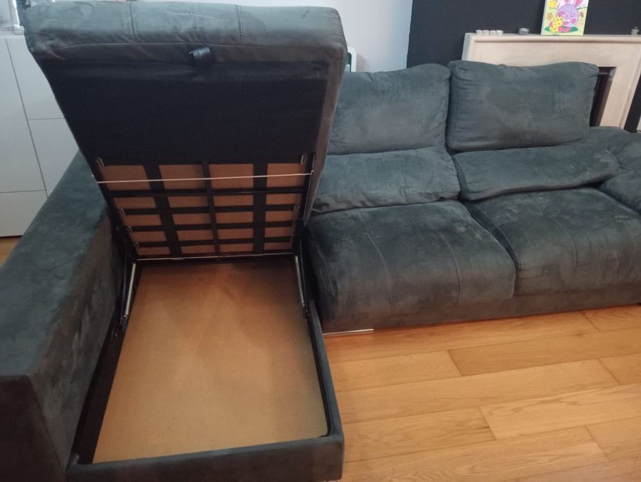 Sofá com chaise long