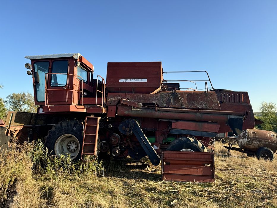 Комбайн дон 1500А