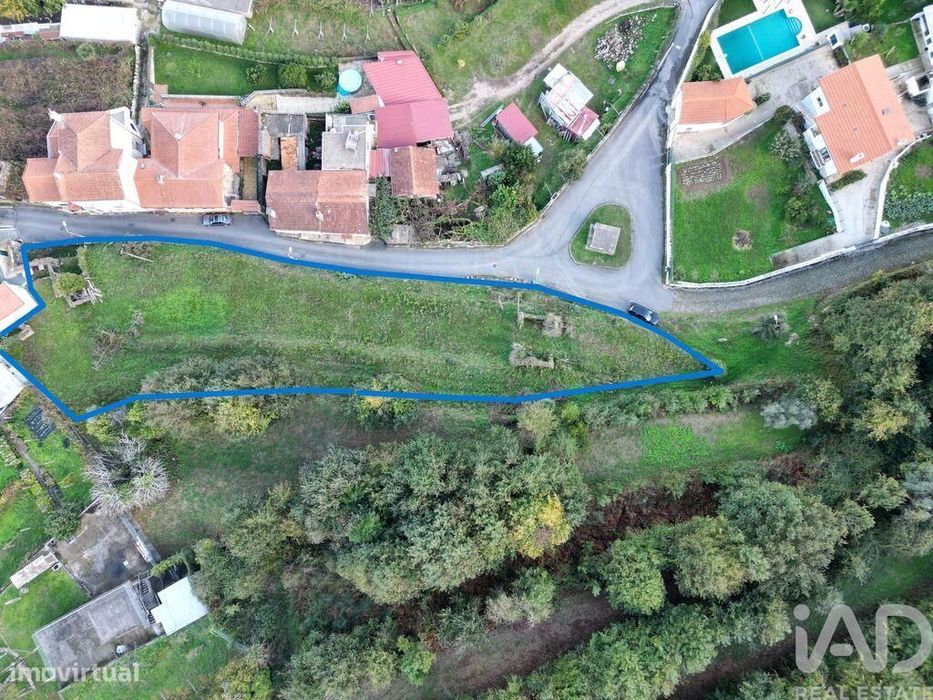 Terreno em Gondarém de 2300,00 m2