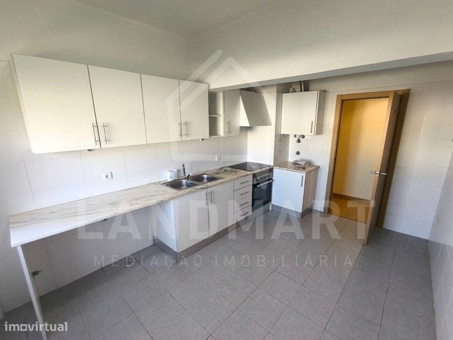 Apartamento T2, Rio Maior — Rio Maior, Santarém