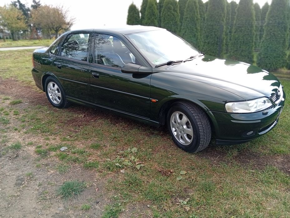 Opel Vectra B 2.2 benzyna