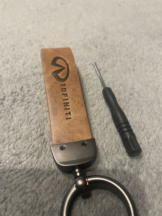 Infiniti brelok do kluczy nowy