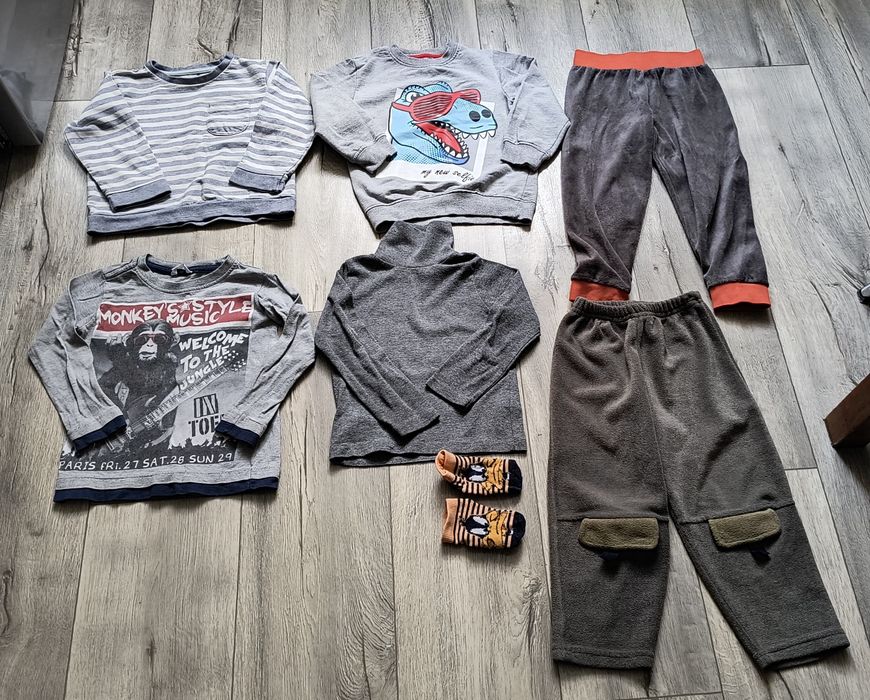 Zestaw ubranek 98 104