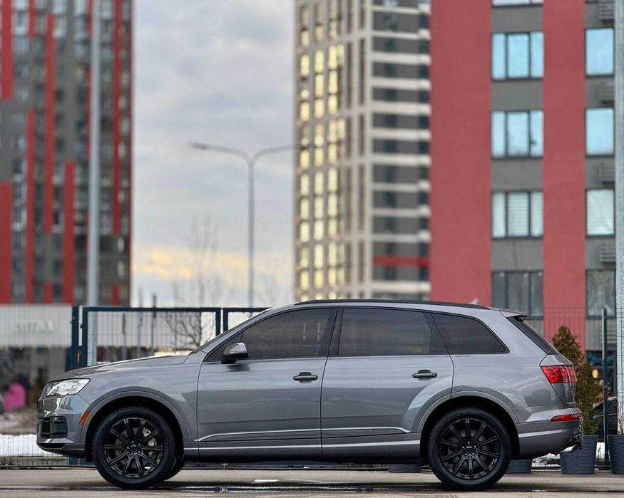 Продаж гарного Audi Q7