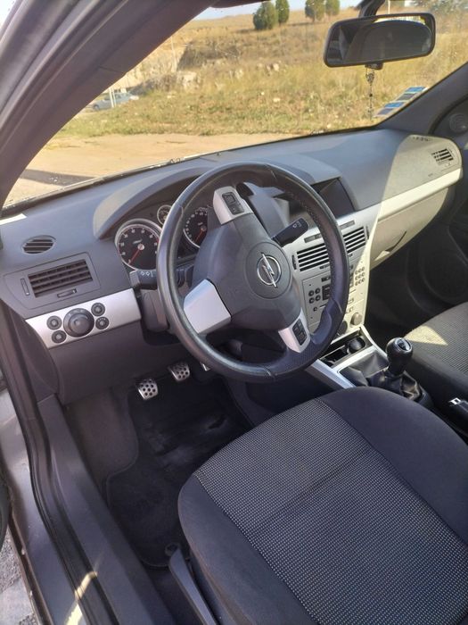 Opel Astra 1.6 TURBO GTC 180CV