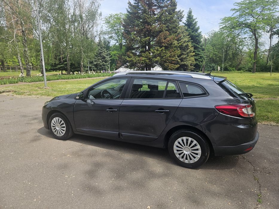 Продам Renault Megane 1.5 dci 2013г.в