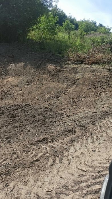 Ziemię oddam na podniesienie działki