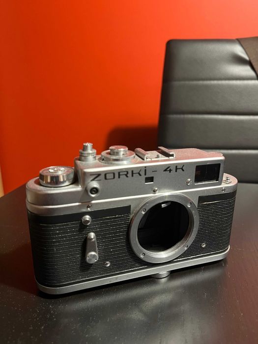 Máquica Fotográfica Soviética Zorki 4 K (corpo) Para peças ou restauro