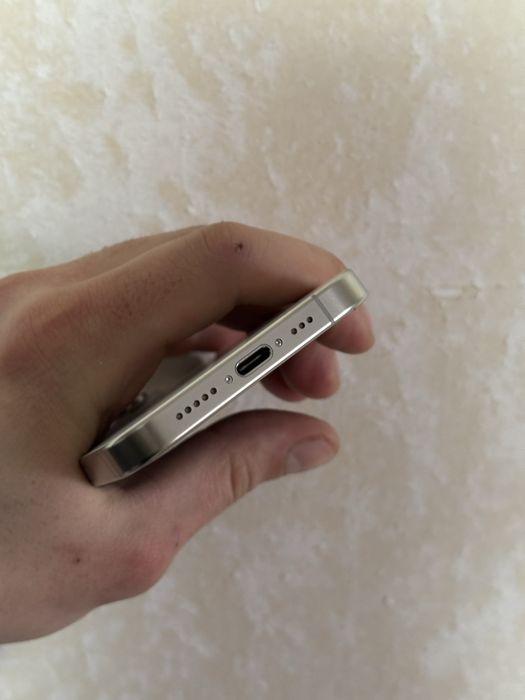 iPhone 15 Pro 256GB White Titanium — чудовий стан, 89% батарея, Айфон