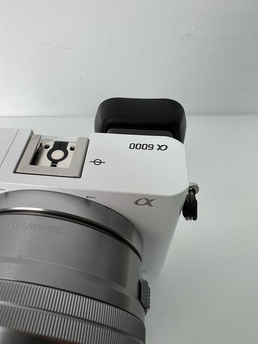 Sony a6000 kit 16–50 | Повний комплект | Без дефектів