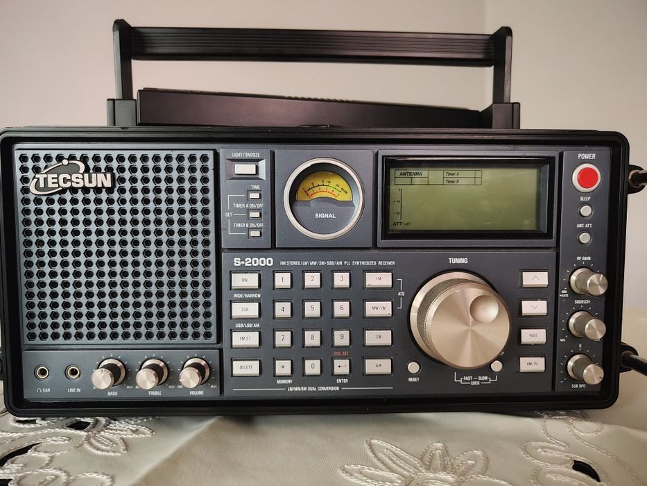 Sprzedam odbiornik Tecsun S-2000