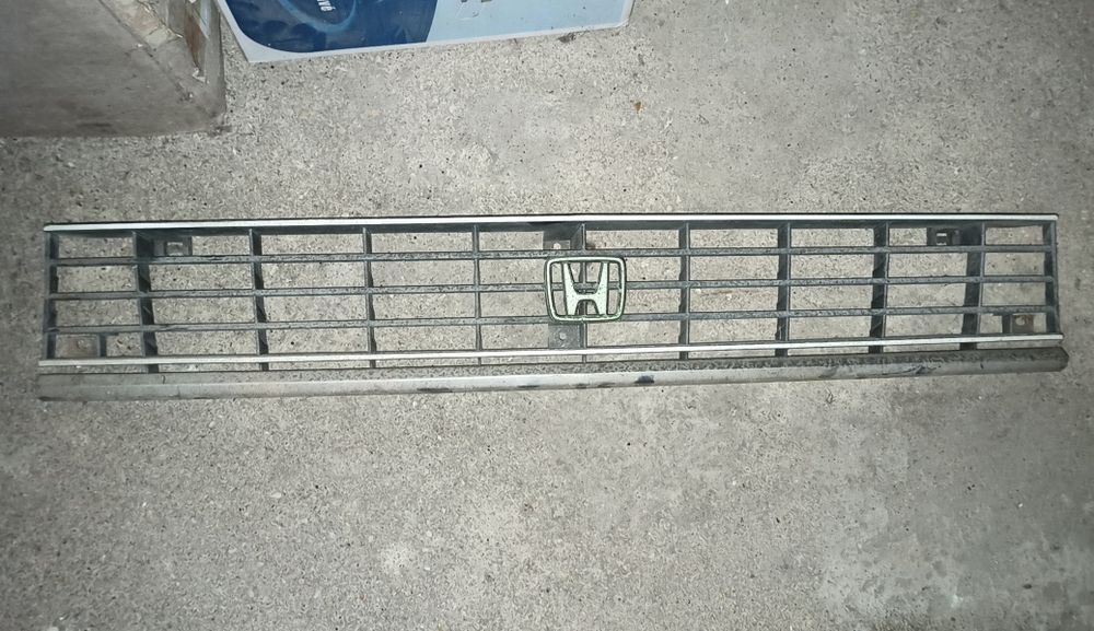 Peças Truimph,Airbag Audi,Maxilas travões,Grelha Honda,faróis Toyota,