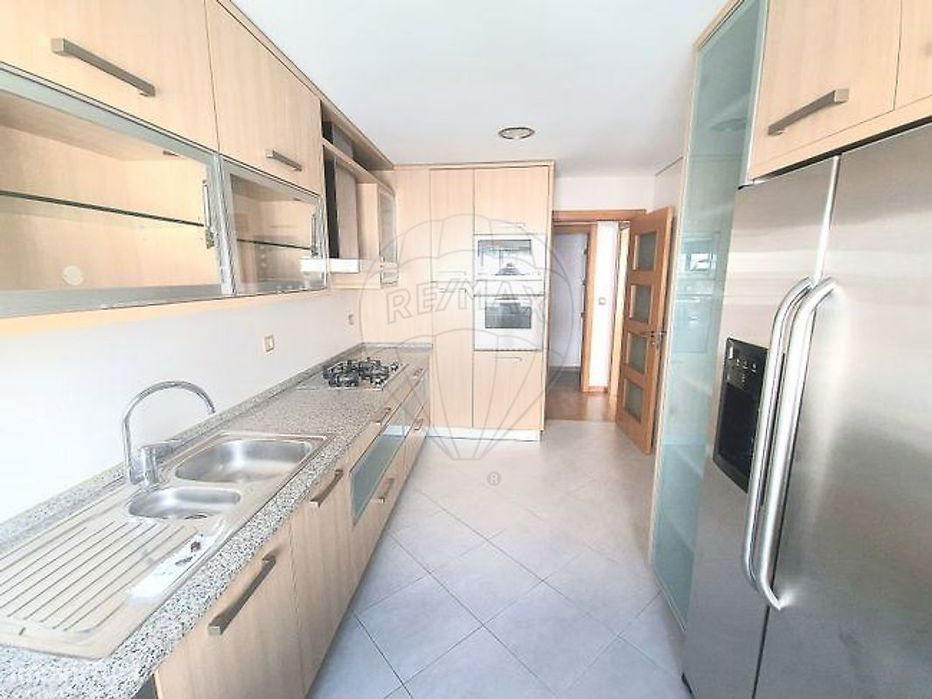 Apartamento T3 para arrendamento