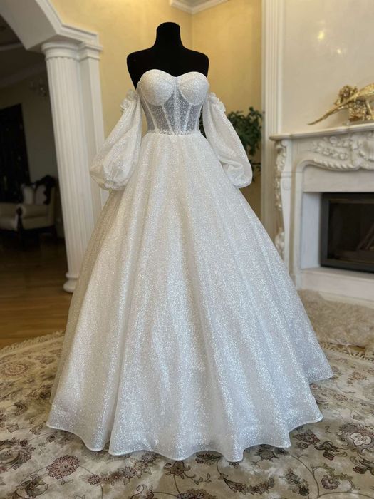 РОЗПРОДАЖ весільних та вечірніх суконь ВІД 1000гр.