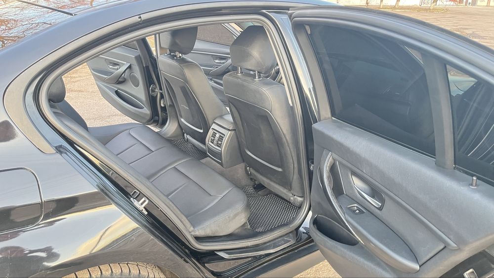 BMV f30 . Авто в гарному стані . Робити нічого не потрібно