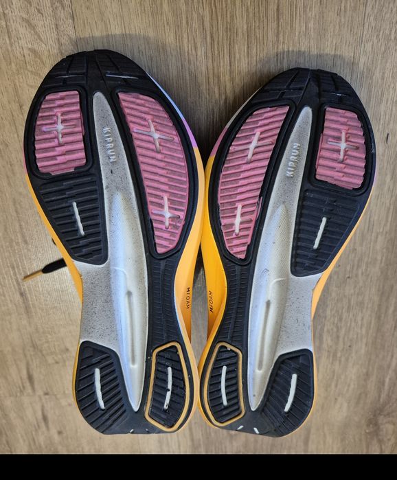 Buty do biegania damskie - Kiprun Cushion 500 Premium. Stan idealny