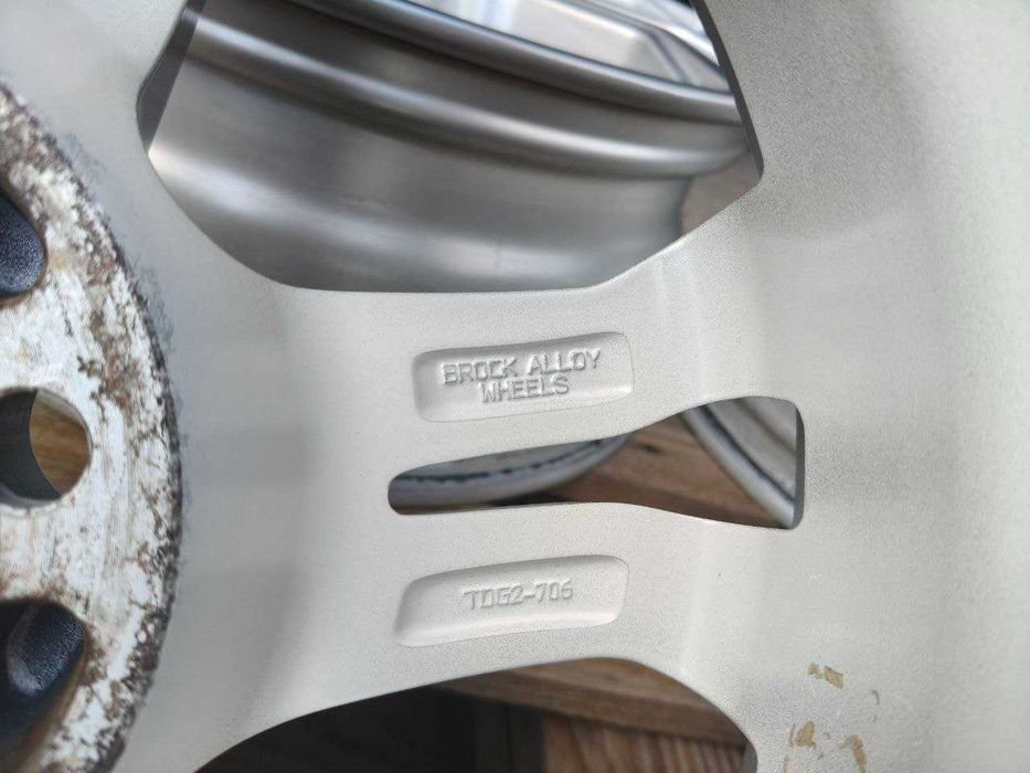 Диски R16 5x114,3 ET40 7J ЦО60, с датчиками давления. Привезены из Германии