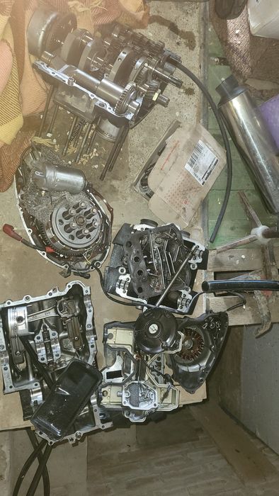 Мотор suzuki gs 500 розбір. Віддам весь за 10тисяч