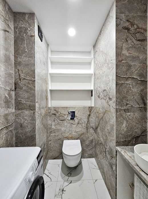 3 кімнатна квартира в ЖК "Лебединий" 1 хв від метро