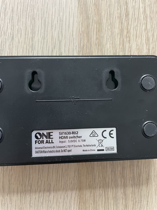 HDMI Switcher with 3 Outputs64738674463490122