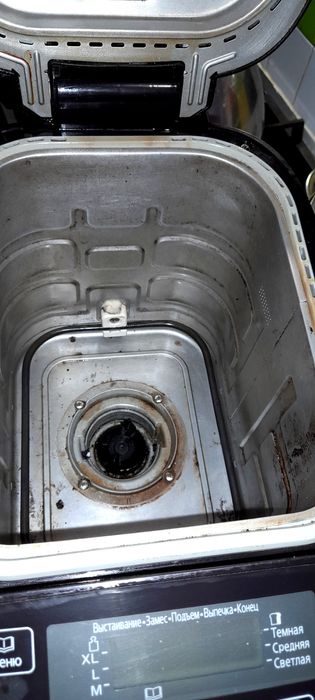 Хлебопечка  Panasonic SD-ZB2502, б у, рабрчая.