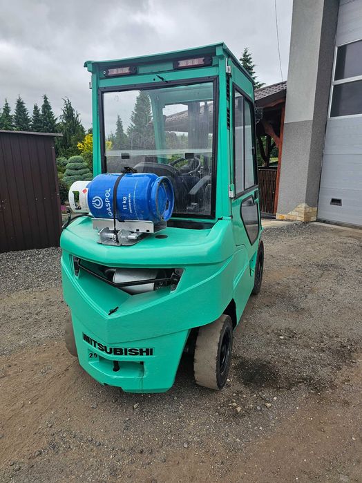 Wózek widłowy MITSUBISHI FG25N 25 2013 ROK 30 kabiną nie toyota linde