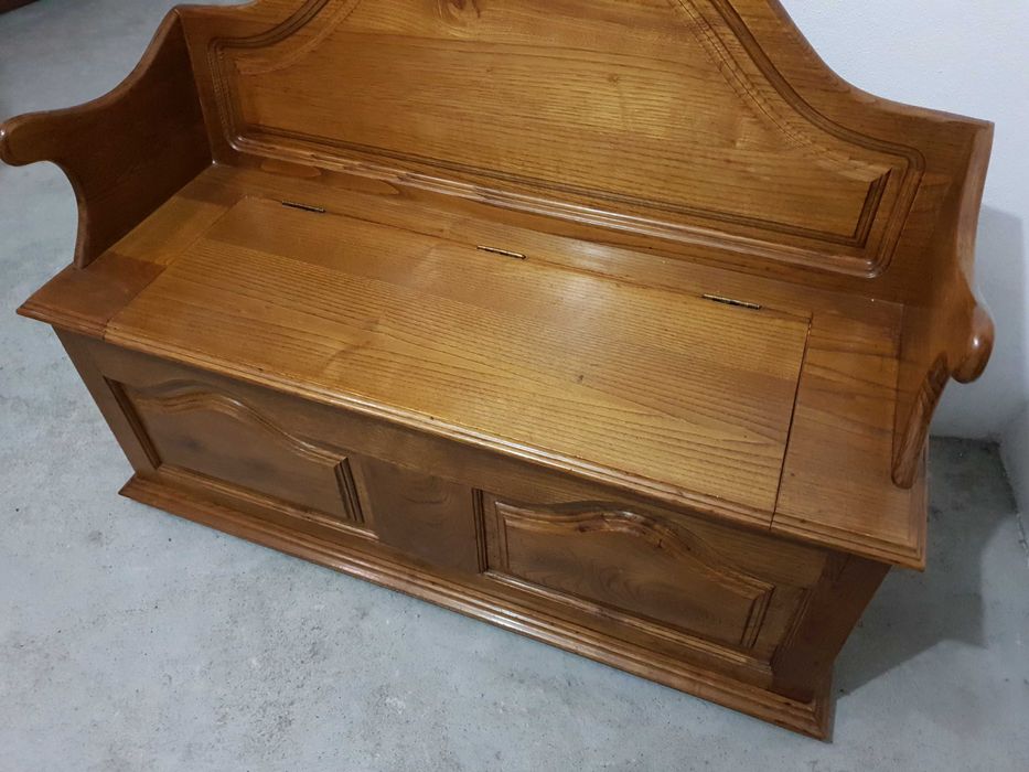 Banco/arca em madeira