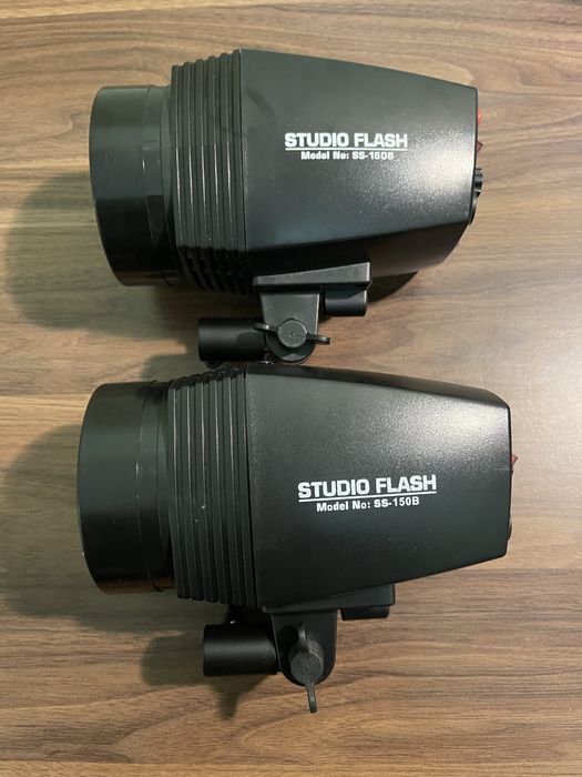 Студійні спалахи FalconEyes SS-150B