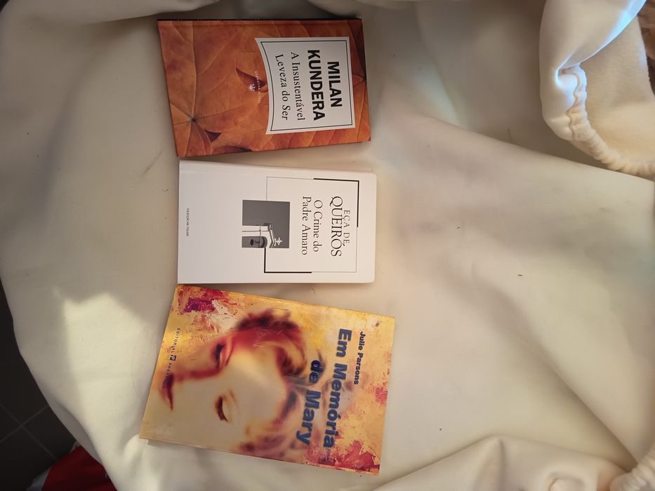 Livros de temáticas variadas