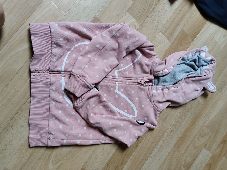 Ubrania dla dziewczynki 122