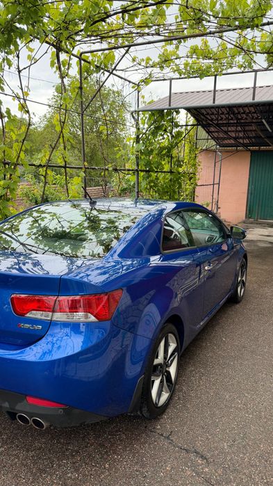 Kia Cerato купе, авто