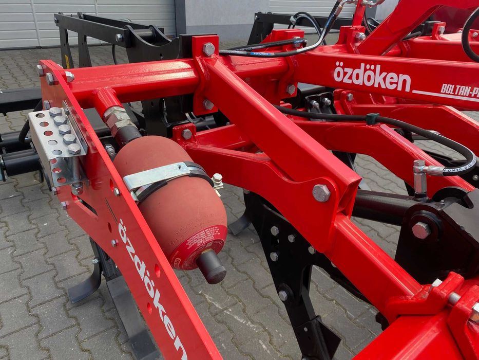 Ozdoken pług dłutowy Boltan 5x Łapowy NOWY ! Hydraulika.