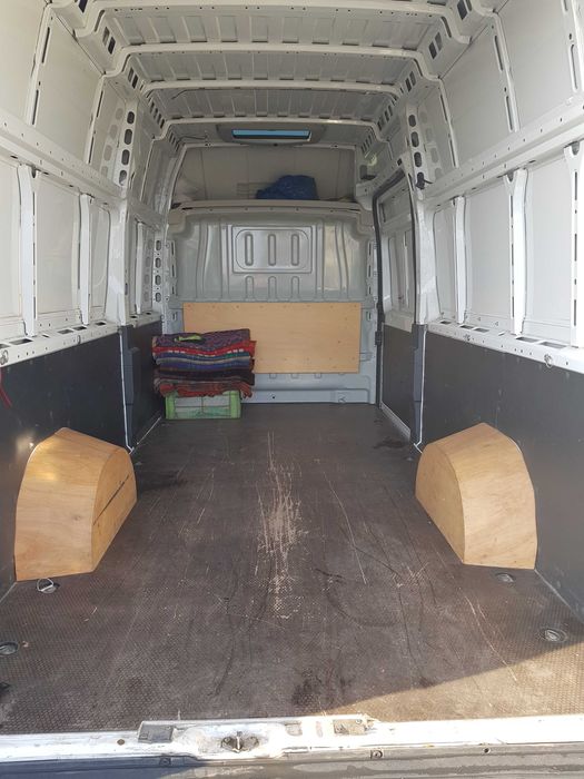 ## Solidny i Tani Transport-Przeprowadzki 7/24H###
