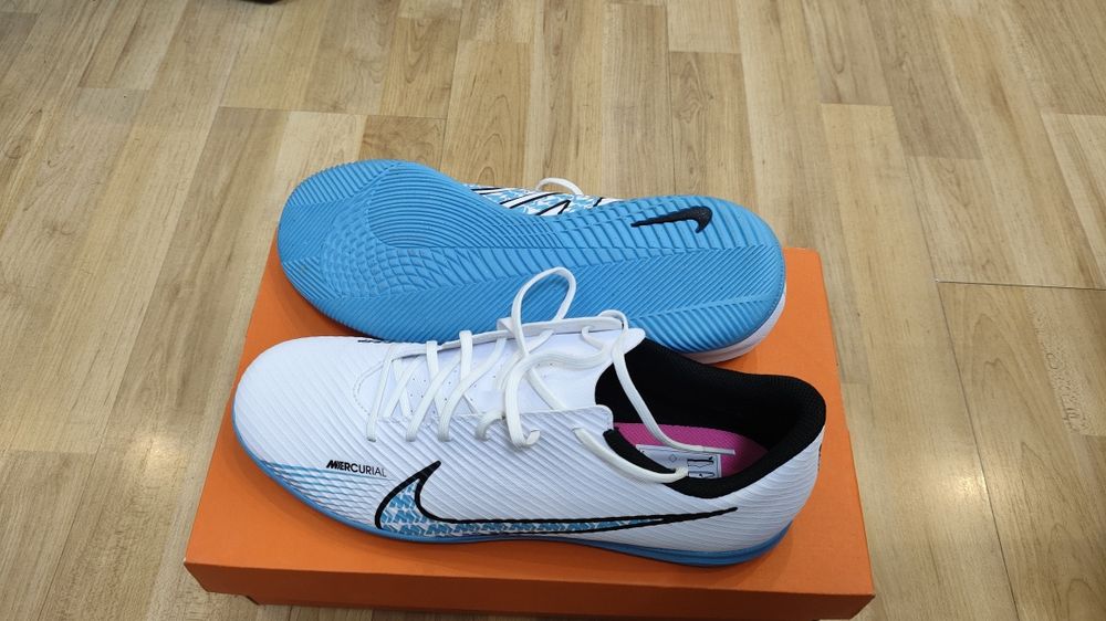 Nike Mercurial Vapor 15 Club IC | r.44 | jak nowe | halówki