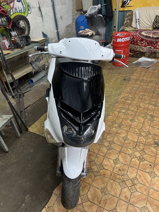 Aprilia sr/yamaha aerox/mbk/Априлия леонардо