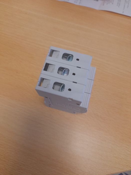 Limitador de sobretensão Novo