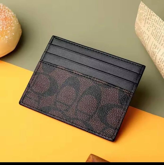 Картхолдер новий