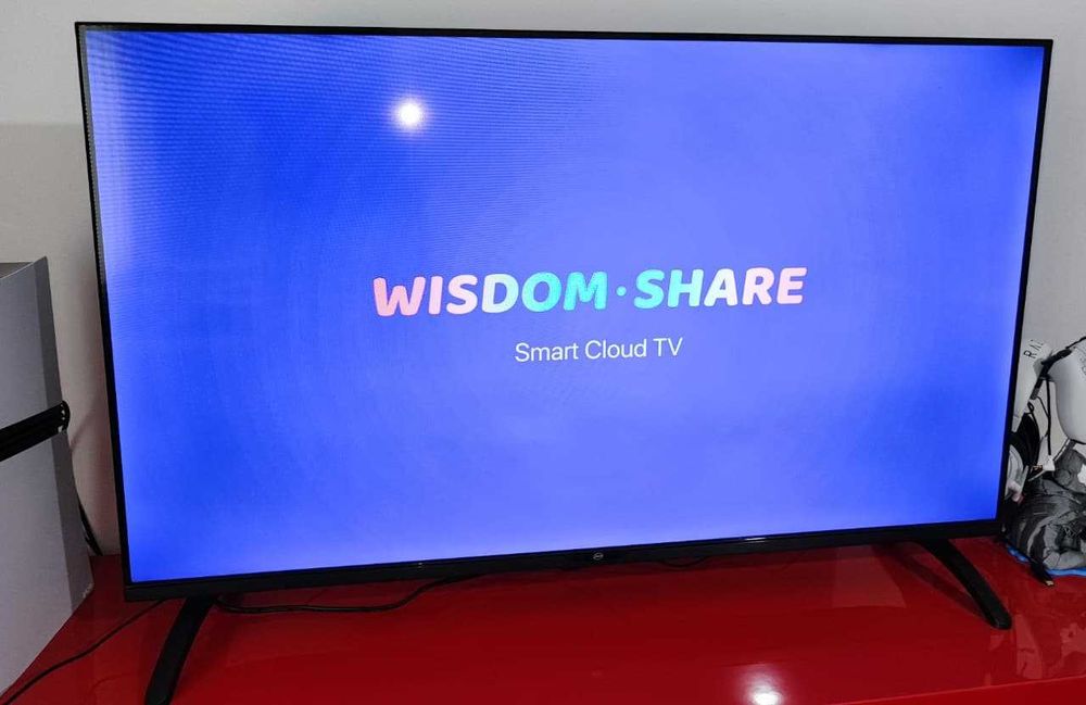 Smart TV 43" LED televisão WIFI hdmi usb Android youtube Como nova