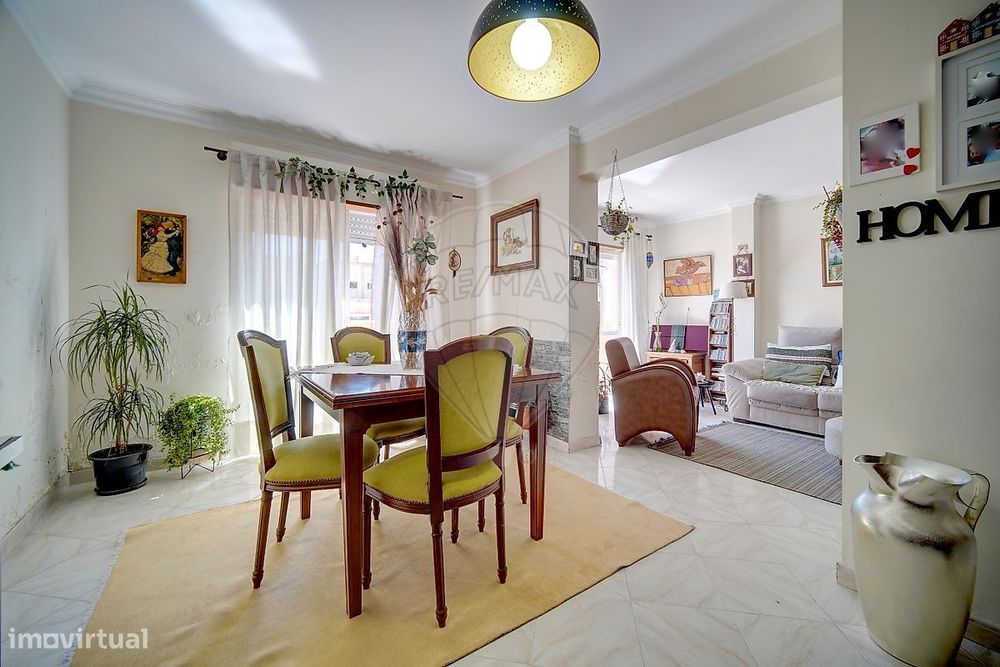 Apartamento T4 para venda