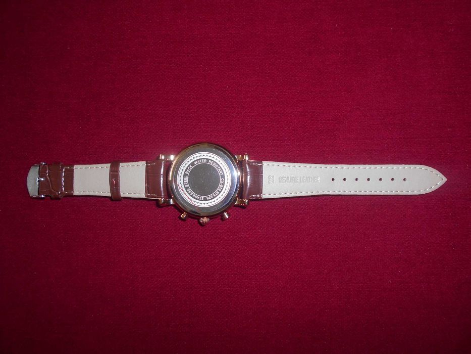 Espetacular relógio Chenxi com cronómetro e bracelete em pele. NOVO.