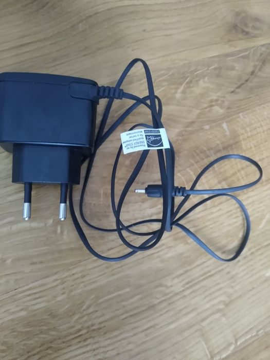 Oryginalna Ładowarka Sieciowa NOKIA 6101 N70 E51 cienki bolec