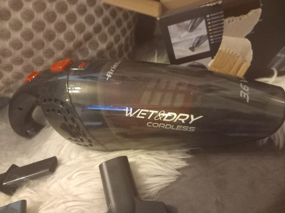 Aspirador de mão ARIETE WET&DRY