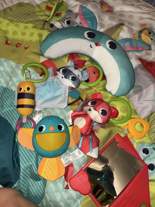 Килимок ігровий  з дугами Tiny Love Весела галявина tiny love