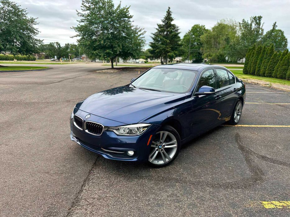 BMW 3 Series 330i xDrive      2017