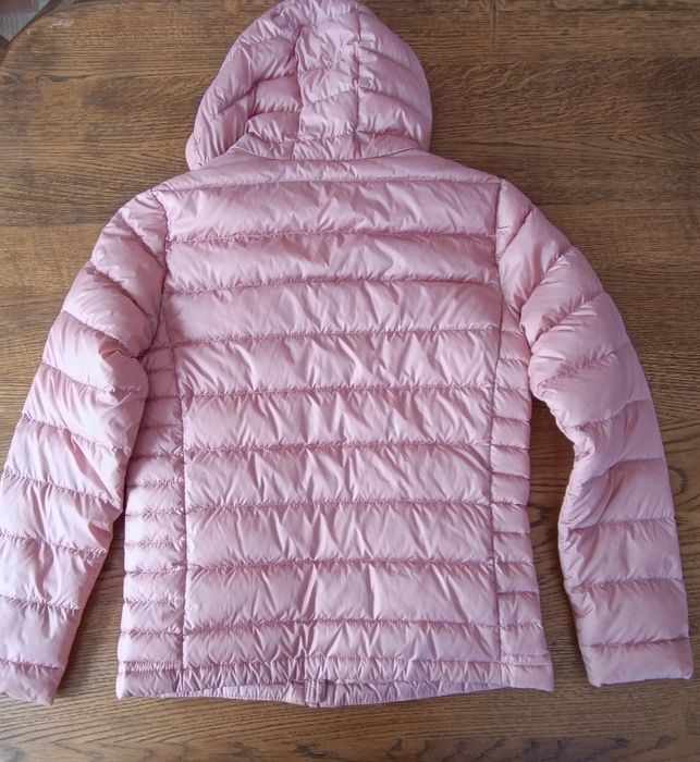 Продам куртку дитячу.