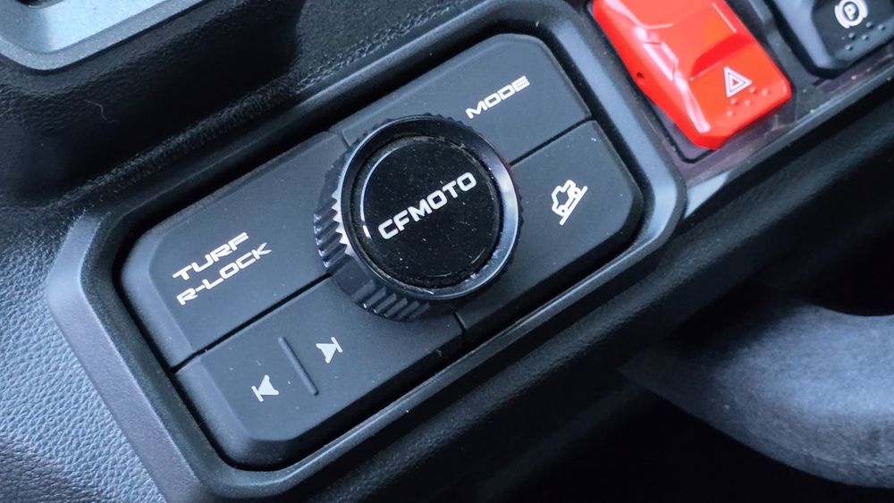 CFMOTO U10 PRO HIGHLAND XL 6 місць кондиціонер, пічка, наві, кожа, ауд