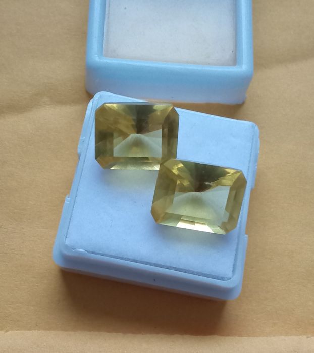 Par de Safiras com 21.10 Quilates