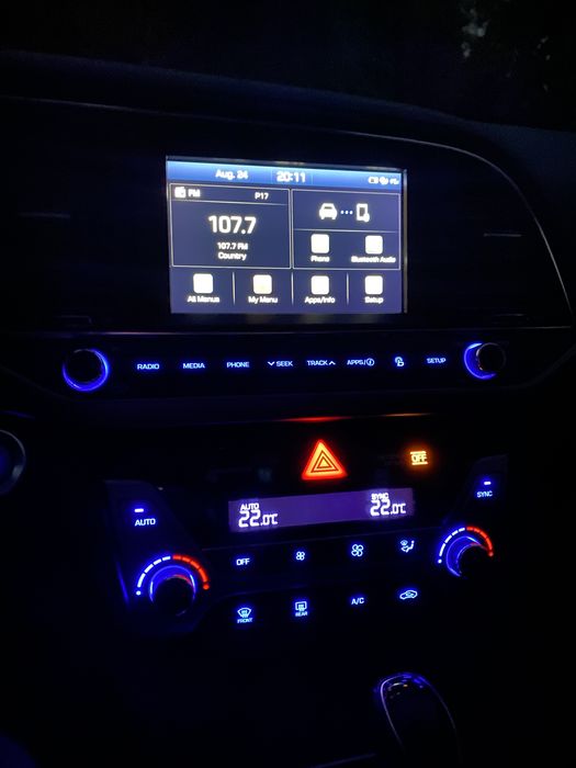 Hyundai Elantra AD (Limited) 2016